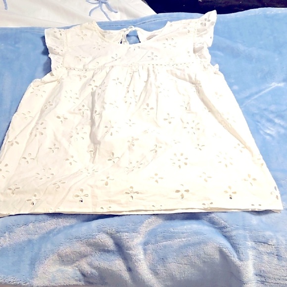 LOFT Tops - NWT LOFT White Eyelet Sleeveless Top